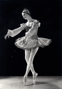 Ballerina Shirley Grahame Beauty Act1
